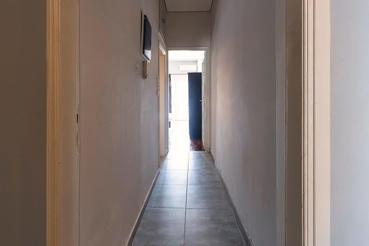 Topfloor Central Apt With Urban Views,3' To Metro เอเธนส์ ภายนอก รูปภาพ