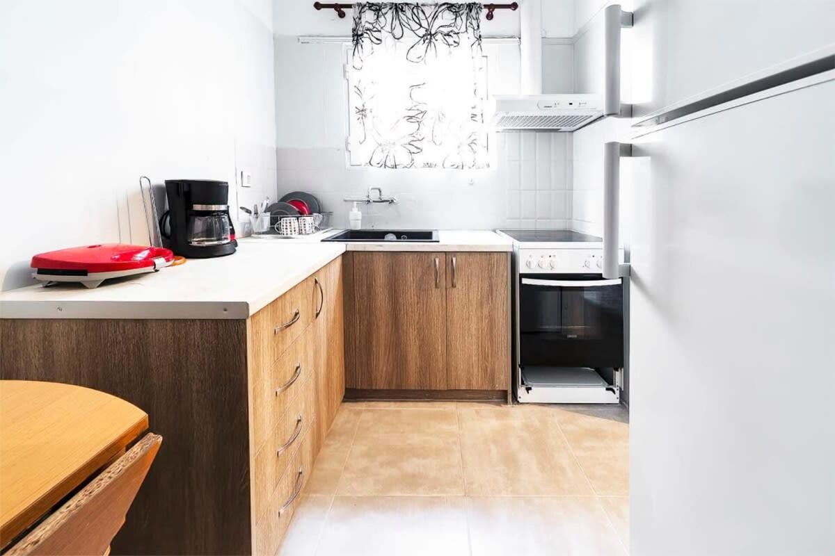 Topfloor Central Apt With Urban Views,3' To Metro เอเธนส์ ภายนอก รูปภาพ