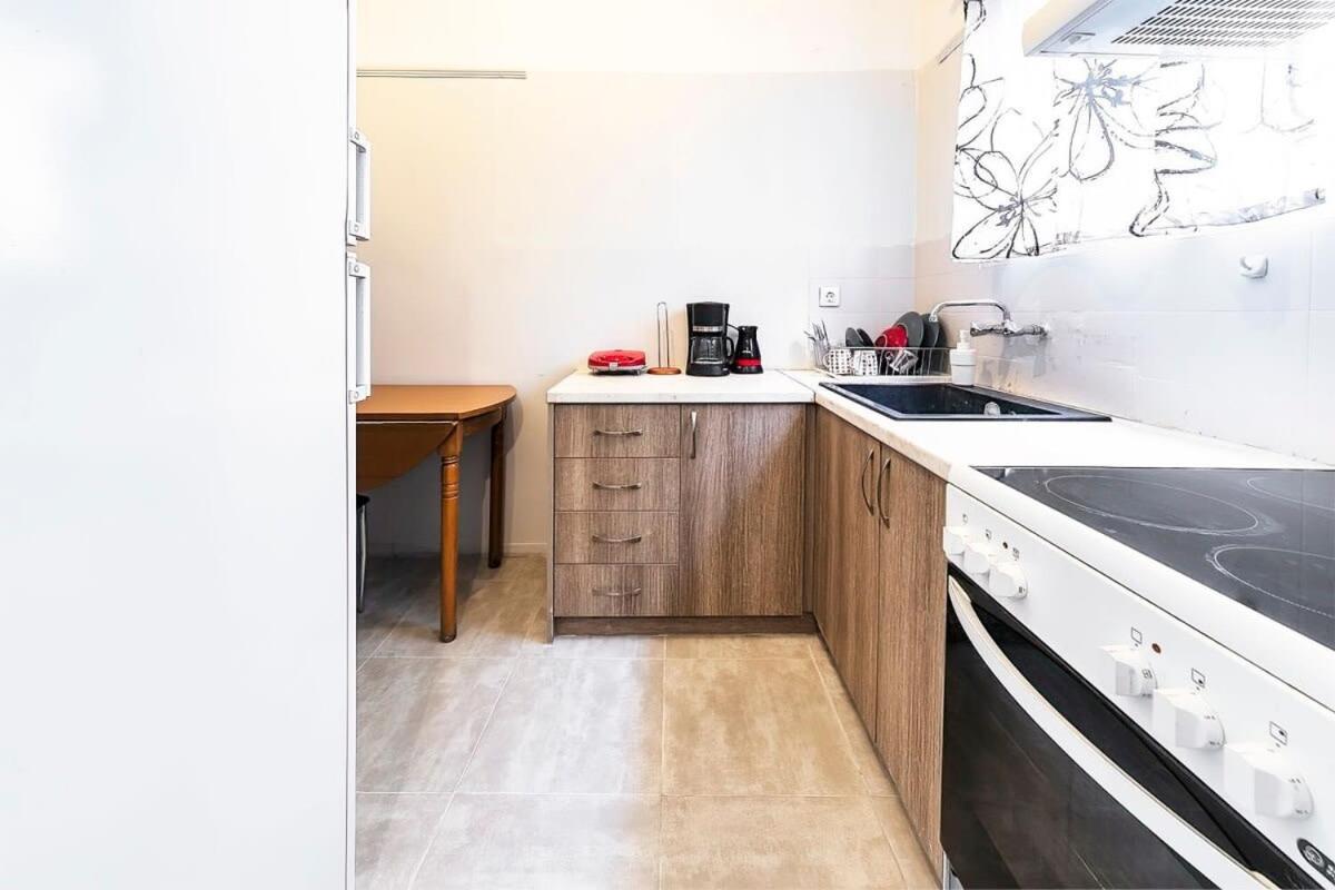 Topfloor Central Apt With Urban Views,3' To Metro เอเธนส์ ภายนอก รูปภาพ