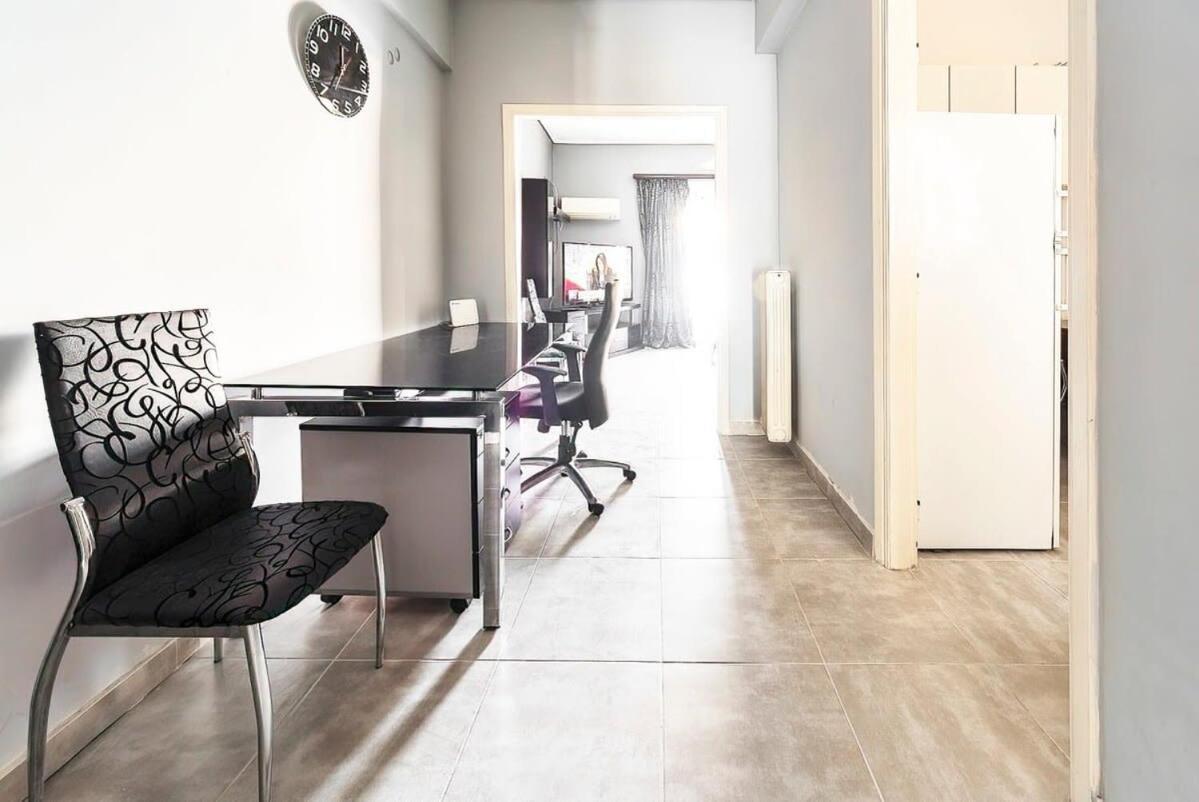 Topfloor Central Apt With Urban Views,3' To Metro เอเธนส์ ภายนอก รูปภาพ
